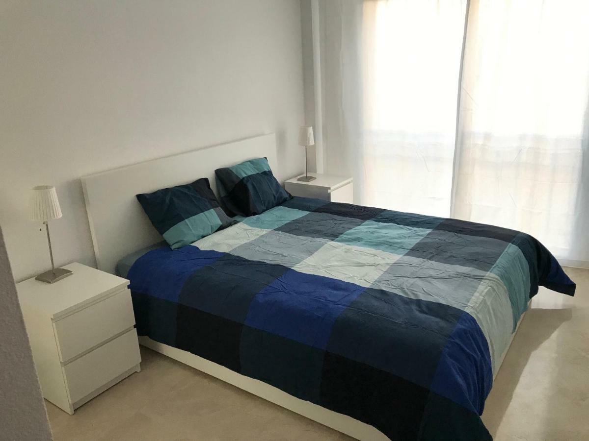 Marbella - Estepona Beach Frontline Apartment المظهر الخارجي الصورة