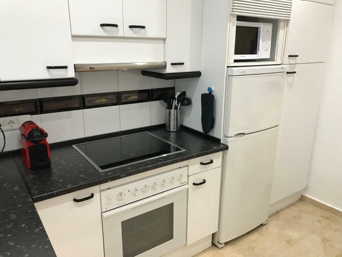 Marbella - Estepona Beach Frontline Apartment المظهر الخارجي الصورة
