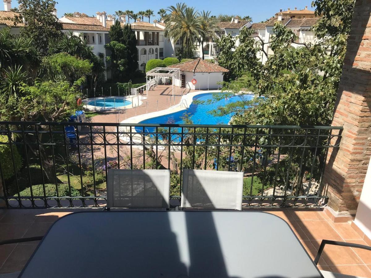 Marbella - Estepona Beach Frontline Apartment المظهر الخارجي الصورة